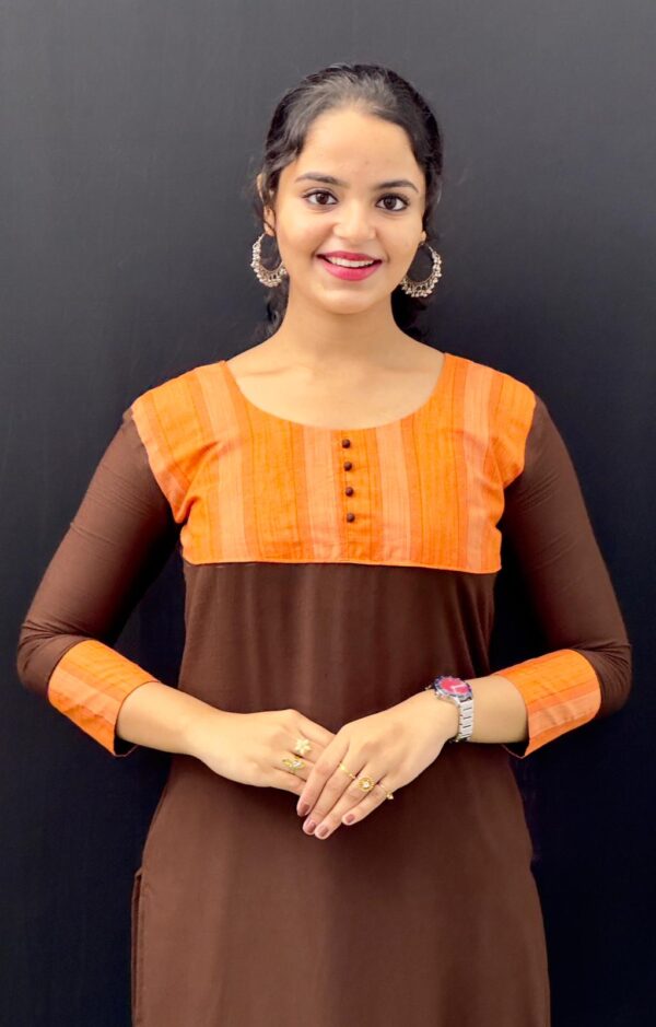 PERFECT COLOR PATCH FOR SIMPLE KURTI